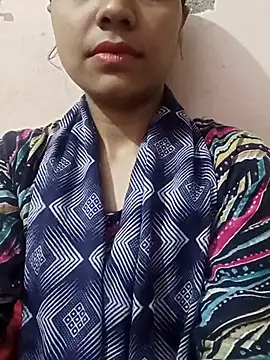 Snapshot of HOT_SANVI_25 chatting on 10/30/25, 03:13 HOT SANVI 25 online show from 10/30/25, 03:13