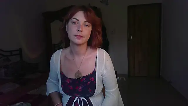 Snapshot of Alice_honey_ chatting on 12/18/25, 11:16 Alice honey online show from 12/18/25, 11:16