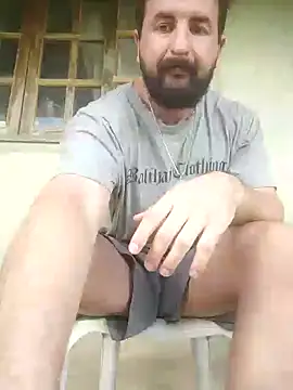 Snapshot of rooliv1 chatting on 02/15/26, 03:42 rooliv1 online show from 02/15/26, 03:42