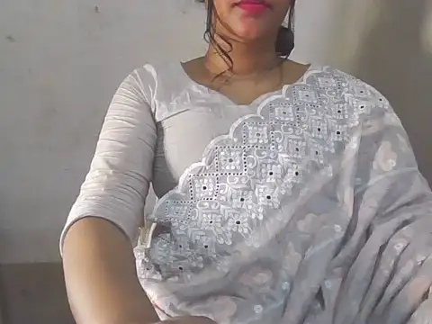 Snapshot of Nancy_queen001 chatting on 10/31/25, 07:04 Nancy queen001 online show from 10/31/25, 07:04