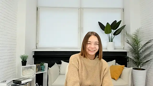 Snapshot of MaryettaSeybold chatting on 11/11/25, 05:18 MaryettaSeybold online show from 11/11/25, 05:18