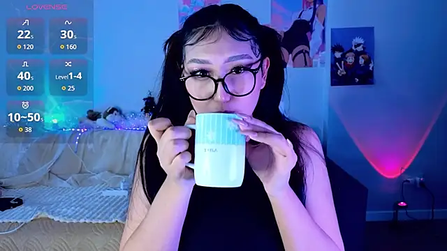 Yunamini online show from 12/21/25, 07:10