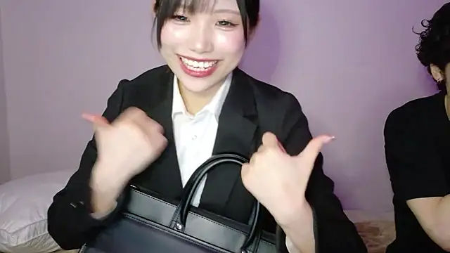 Snapshot of ferateku_rikachan chatting on 04/15/26, 12:12 ferateku rikachan online show from 04/15/26, 12:12