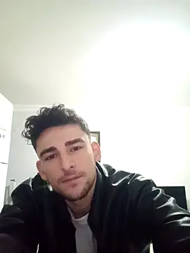 yasinesra757  online show from 12/20/25, 01:29