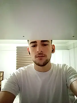 yasinesra757  online show from 12/21/25, 03:19