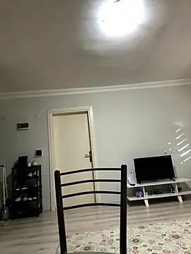 Snapshot of yasinesra757_ chatting on 01/17/26, 07:02 yasinesra757 online show from 01/17/26, 07:02