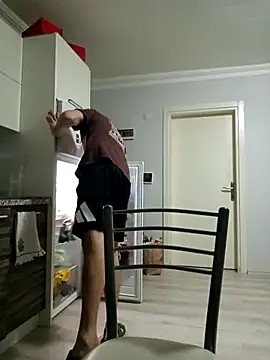 Snapshot of yasinesra757_ chatting on 02/14/26, 04:20 yasinesra757 online show from 02/14/26, 04:20