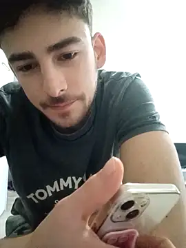 Snapshot of yasinesra757_ chatting on 03/03/26, 02:45 yasinesra757 online show from 03/03/26, 02:45