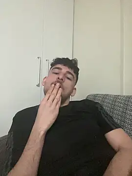 Snapshot of yasinesra757_ chatting on 03/08/26, 07:06 yasinesra757 online show from 03/08/26, 07:06