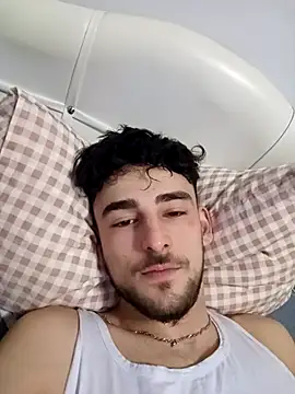 Snapshot of yasinesra757_ chatting on 03/18/26, 10:46 yasinesra757 online show from 03/18/26, 10:46