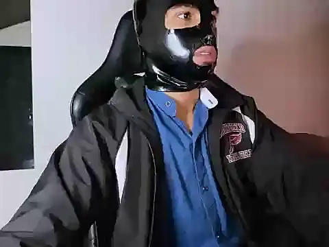 Snapshot of 3v1l chatting on 11/02/25, 09:50 3v1l online show from 11/02/25, 09:50