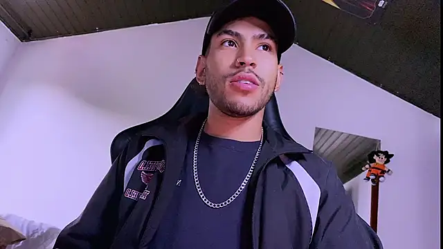 Snapshot of 3v1l chatting on 01/08/26, 09:39 3v1l online show from 01/08/26, 09:39