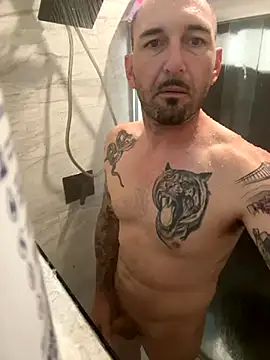 RobsBigD online show from 11/04/25, 05:23