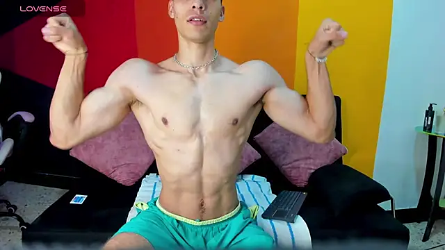 Snapshot of AlessioVitale chatting on 12/03/25, 12:03 AlessioVitale online show from 12/03/25, 12:03