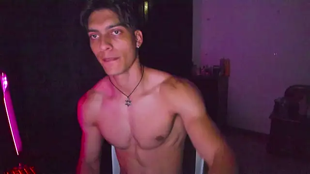 Snapshot of AlessioVitale chatting on 03/28/26, 09:53 AlessioVitale online show from 03/28/26, 09:53