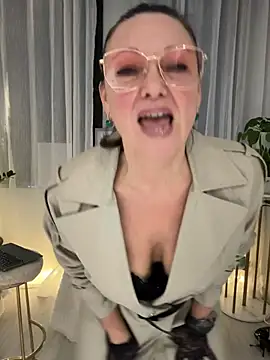 HotLdyllic online show from 01/13/26, 04:12