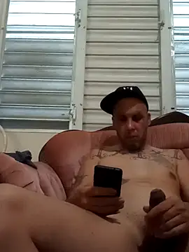 Snapshot of feoGG197 chatting on 11/14/25, 04:49 feoGG197 online show from 11/14/25, 04:49