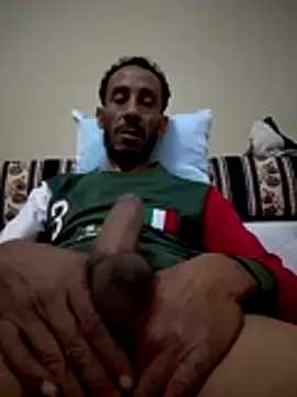 Snapshot of walide100000 chatting on 04/01/26, 01:41 walide100000 online show from 04/01/26, 01:41