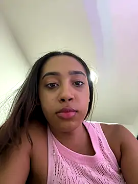 Snapshot of Ania_rose chatting on 11/22/25, 07:35 Ania rose online show from 11/22/25, 07:35