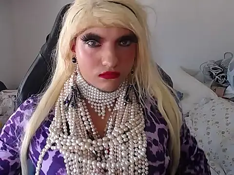 Snapshot of VanesaCrossic chatting on 02/27/26, 10:15 VanesaCrossic online show from 02/27/26, 10:15