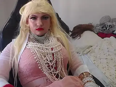 Snapshot of VanesaCrossic chatting on 04/04/26, 09:51 VanesaCrossic online show from 04/04/26, 09:51