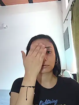 Minie03  online show from 05/20/26, 02:34