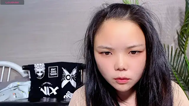 0xiaosu0 online show from 12/19/25, 01:56