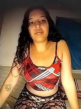 Snapshot of Ness_phs chatting on 11/11/25, 01:05 Ness phs online show from 11/11/25, 01:05