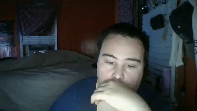 Snapshot of Theo269 chatting on 02/14/26, 12:40 Theo269 online show from 02/14/26, 12:40