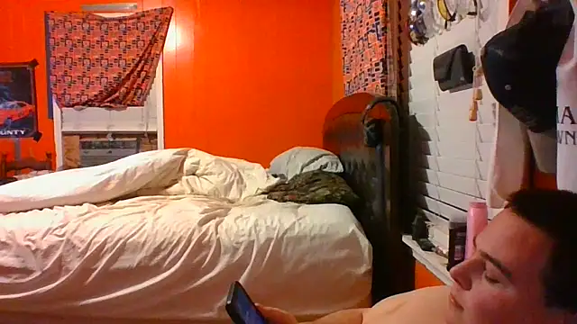 Snapshot of Theo269 chatting on 03/03/26, 09:10 Theo269 online show from 03/03/26, 09:10