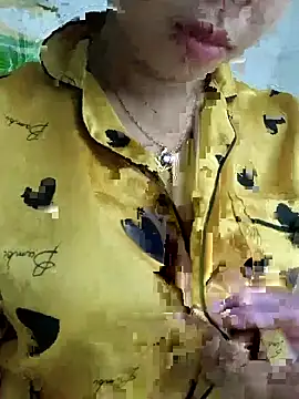 Snapshot of kitti-krush chatting on 11/03/25, 04:25 kitti-krush online show from 11/03/25, 04:25