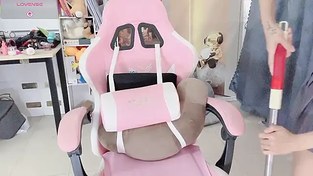 Snapshot of CIIN_CIIN chatting on 01/08/26, 05:54 CIIN CIIN online show from 01/08/26, 05:54