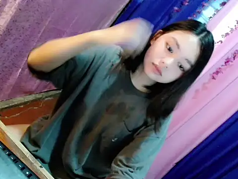 lustfullakim online show from 11/28/25, 05:21