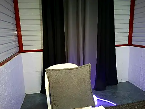 xwildflowerx online show from 04/27/26, 10:02