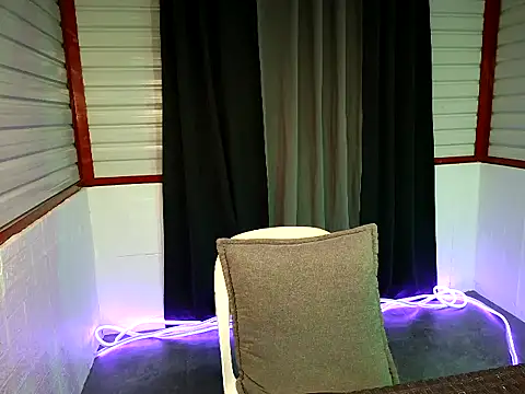 xwildflowerx online show from 04/28/26, 11:32