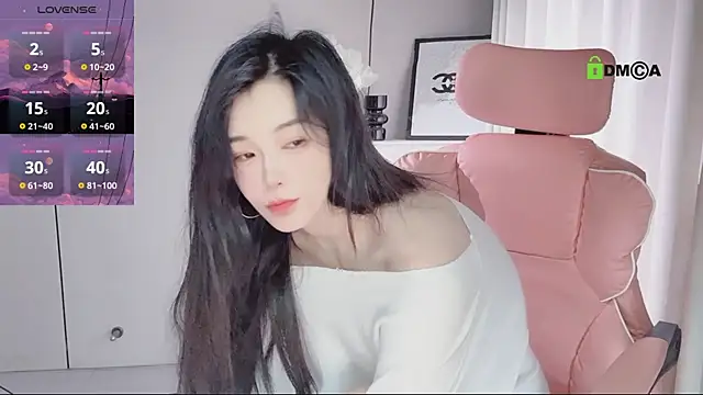 YunShan-33 online show from 06/11/26, 05:05