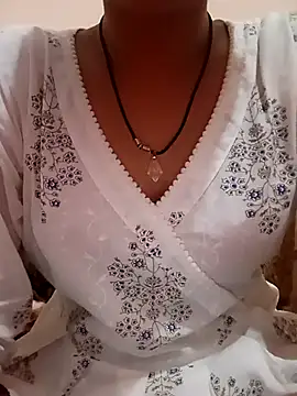 Snapshot of vijaylaxmi69 chatting on 01/19/26, 11:03 vijaylaxmi69 online show from 01/19/26, 11:03