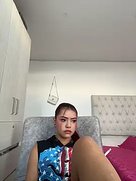 Snapshot of Sabrin_Miller chatting on 11/08/25, 09:13 Sabrin Miller online show from 11/08/25, 09:13