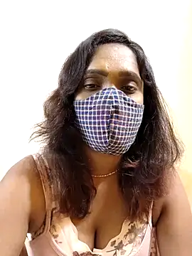 Queen-dhivya online show from 12/21/25, 12:45