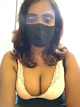 Snapshot of Queen-dhivya chatting on 01/12/26, 01:49 Queen-dhivya online show from 01/12/26, 01:49