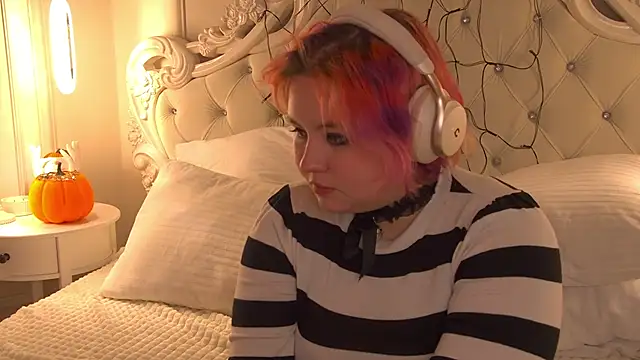 Snapshot of JennyBloom chatting on 11/03/25, 11:11 JennyBloom online show from 11/03/25, 11:11