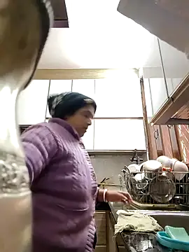 Snapshot of Hot-Sana2 chatting on 01/15/26, 07:13 Hot-Sana2 online show from 01/15/26, 07:13