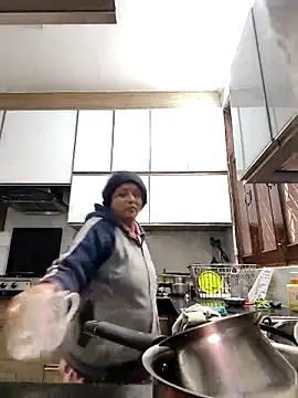 Hot-Sana2 online show from 02/02/26, 05:17