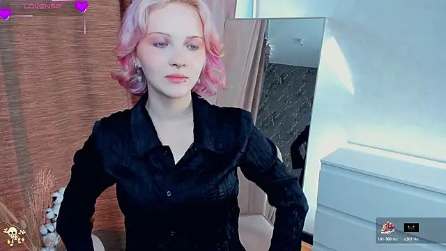 Snapshot of LorenzaGrill chatting on 11/03/25, 06:58 LorenzaGrill online show from 11/03/25, 06:58