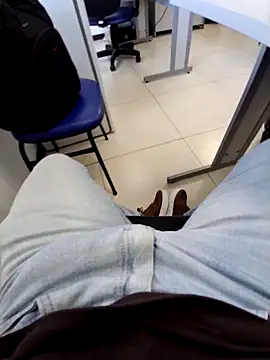 Snapshot of Kasadosfd chatting on 02/11/26, 03:28 Kasadosfd online show from 02/11/26, 03:28