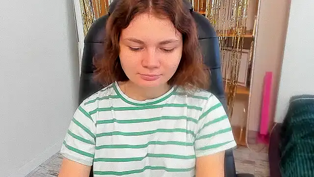 Stella-Maers online show from 11/11/25, 08:25