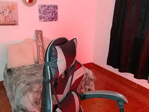 Snapshot of Samanta_777 chatting on 03/10/26, 09:53 Samanta 777 online show from 03/10/26, 09:53