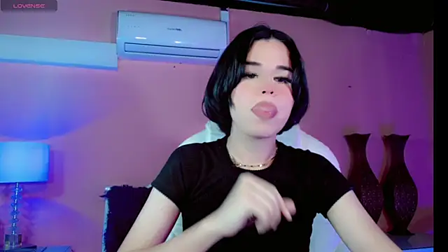 ClaudiaSophia online show from 11/15/25, 11:29