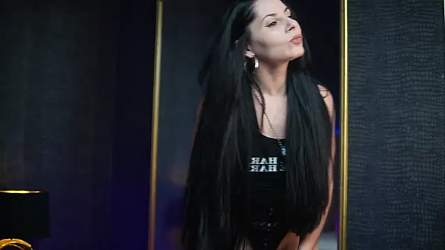 GiaEasyIce online show from 11/28/25, 08:22