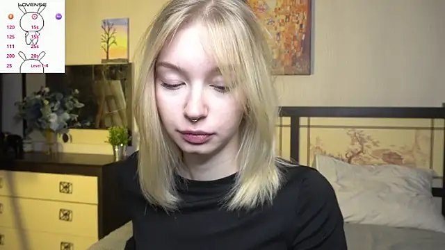 ShanelTunon online show from 11/21/25, 07:12